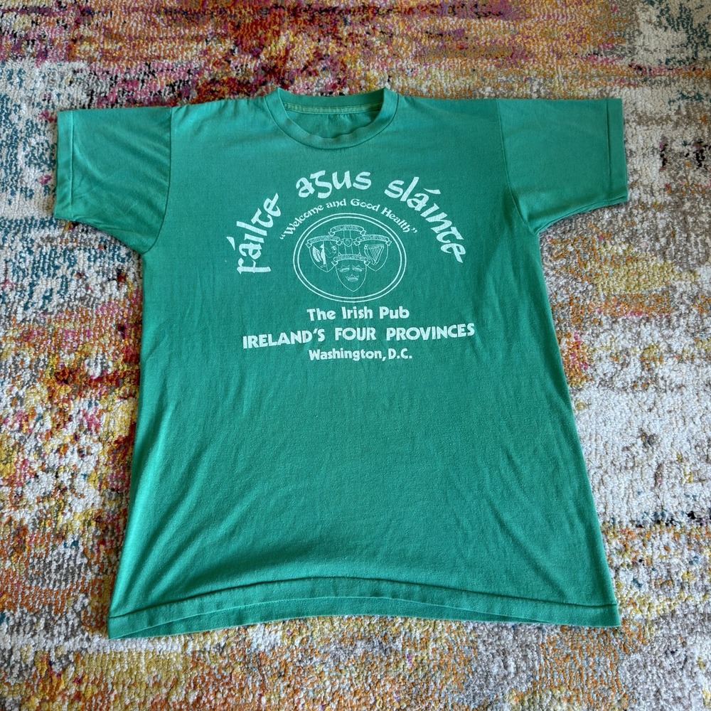 Vintage 80s Irelands Four Provinces Irish Pub Washington DC T-Shirt Green M/L